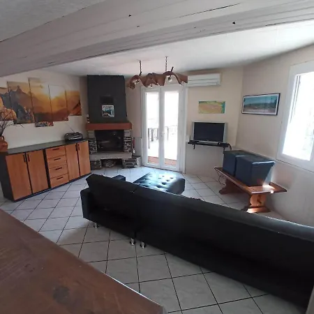 Maison Calme Et Lumineuse Holiday home Cierp