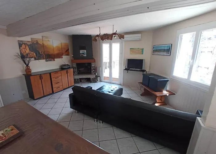 Maison Calme Et Lumineuse Prázdninový dům Cierp